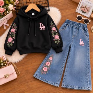 Conjunto niña vaqueros y sudadera LA