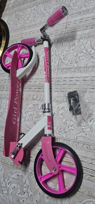 Patinete Infantil Girl Power Rosa nueva sin usar