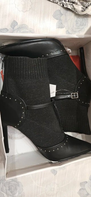 Botines de tacón negros myB