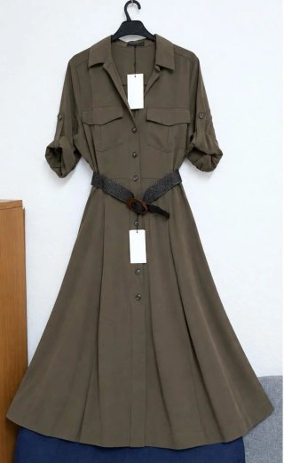Flowing shirt dress with belt