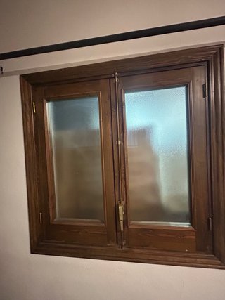 2 ventanas de madera