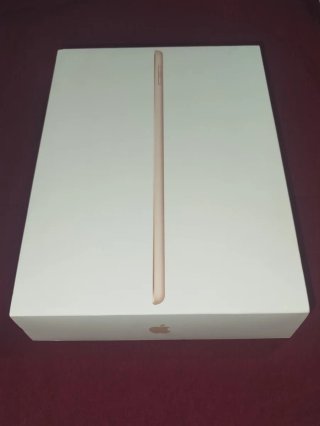 Caja iPad 6ª Gen Oro Original Vacía