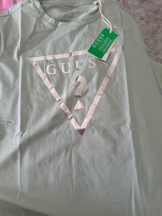 Camiseta GUESS Rosa