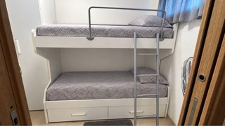 Letto a castello con 2 cassettoni