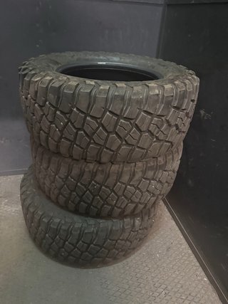 Neumáticos 4x4 285/60R18 BF GOODRICH MUDTERRAIN