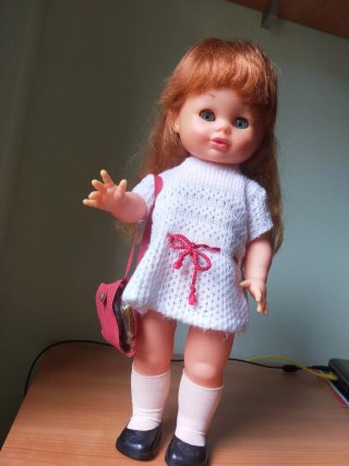 Muñeca antigua pelirroja