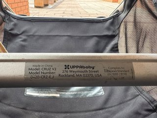 Carrito Uppababy Cruz V2 Gris