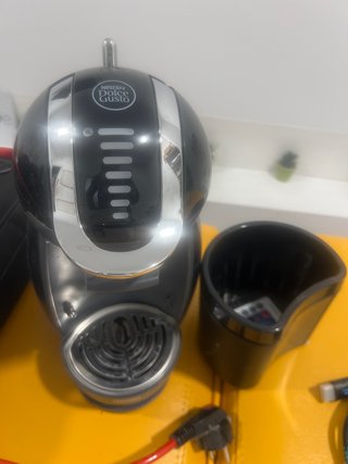 Cafetera Nescafé Dolce Gusto Negra