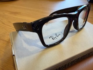 Ray-Ban Meta Wayfarer Gen 2 Transitions