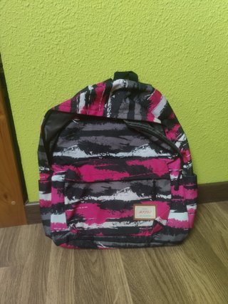 Mochila de diseño vibrante tie-dye