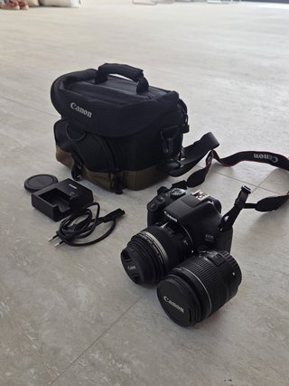 Canon EOS 1300D + 2 objetivos + bolsa
