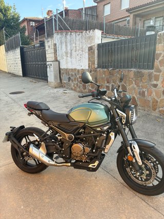 Voge 300 AC Moto Naked