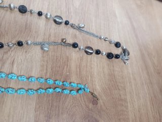 Dos collares antiguos