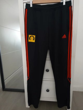 Pantalón Chándal Adidas Lego negro. Talla M