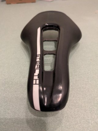 PRO Stealth Sillín Antiprostático 142mm
