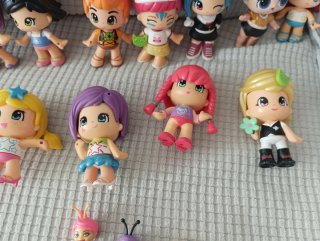 Lote 16 Muñecas PinyPon y 4 Mascotas + regalo