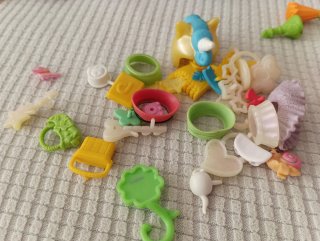 Lote 16 Muñecas PinyPon y 4 Mascotas + regalo