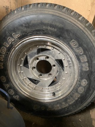 Rueda de repuesto Nissan Terrano II