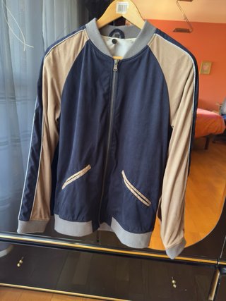 Cazadora chico bomber azul y beige Talla M