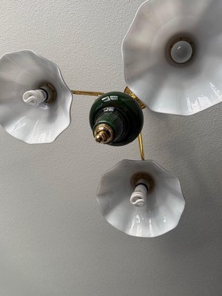 Lámpara colgante metal y cerámica dorada