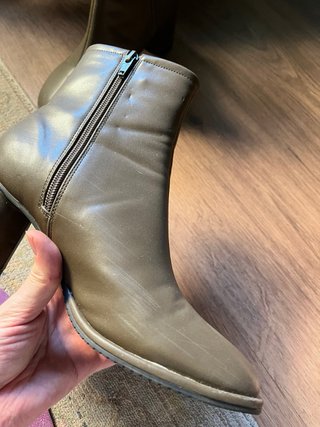 Botines caqui tacón ancho talla 39