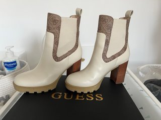 Botines de plataforma Guess
