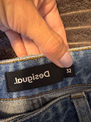 Lote 2 Pantalones Zara y Desigual Talla 32