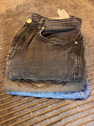 Lote 2 Pantalones Zara y Desigual Talla 32