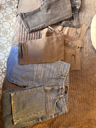 Lote 2 Pantalones Zara y Desigual Talla 32