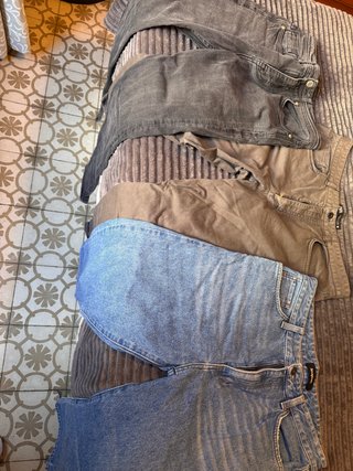 Lote 2 Pantalones Zara y Desigual Talla 32