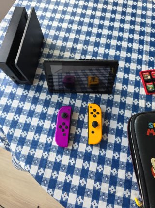Nintendo Switch con accesorios