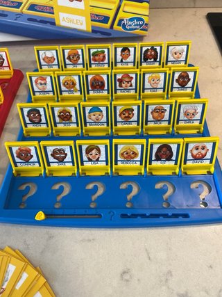Juego de mesa ¿Quién es quién? de Hasbro