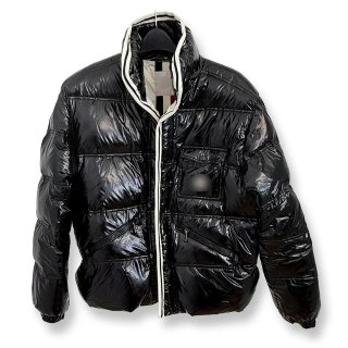 Chaqueta Acolchada Negra Brillante