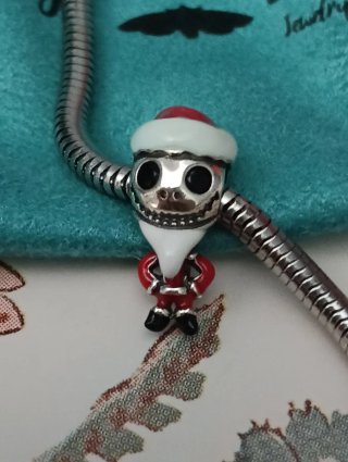 Charm de Jack Skellington brillante en la oscurida
