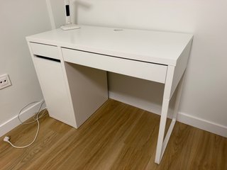 Escritorio MICKE blanco 105x50 cm