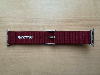 Apple Watch X Incase 38mm. Deep Red Nylon Band