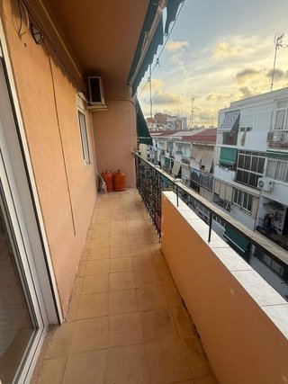 Piso en alquiler en Pla de Bon Repós en Alicante