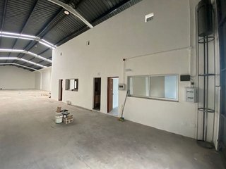 Nave industrial en alquiler en Polígonos - Recinto Ferial Cortijo de Torres en Málaga