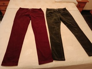 Lote 2 Pantalones marca Sfera Talla 42