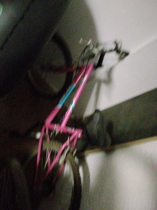 Bicicleta infantil rosa y azul