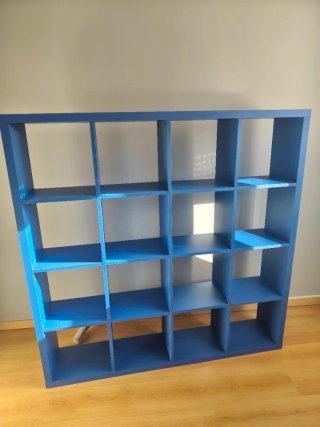Estantería modular azul de madera