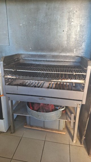 Barbacoa Metálica de Carbón/leña 90 cm