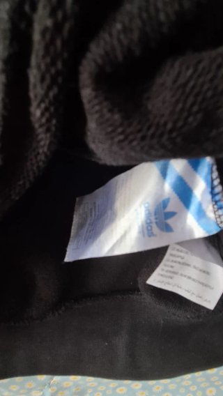 Sudadera Adidas Originals Negra Logo Flores