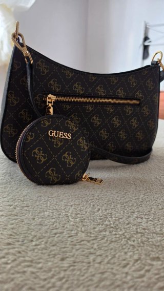 Bolso Guess marrón con monedero