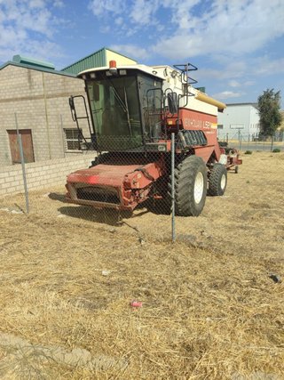 Cosechadora New Holland L521