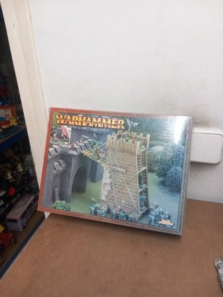 Warhammer Torre de Asedio 2004