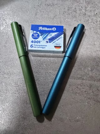 Coppia di penne stilografiche Parker+ 5 cart.nuove