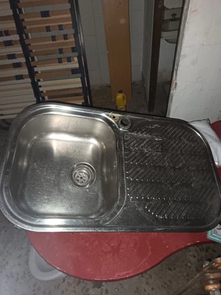 Fregadero de Metal con Escurridor