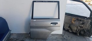 Puerta trasera izquierda MITSUBISHI MONTERO