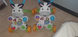 2 Passeggini Fisher-Price 10 euro ciascuno